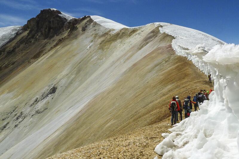 ...manchmal liegt Büsserschnee (Penitentes).